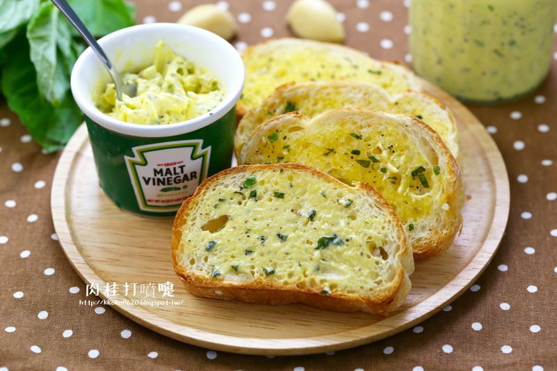 檸檬羅勒香蒜麵包