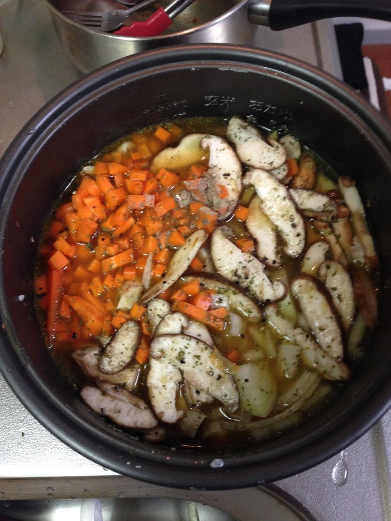咖哩雞煮飯