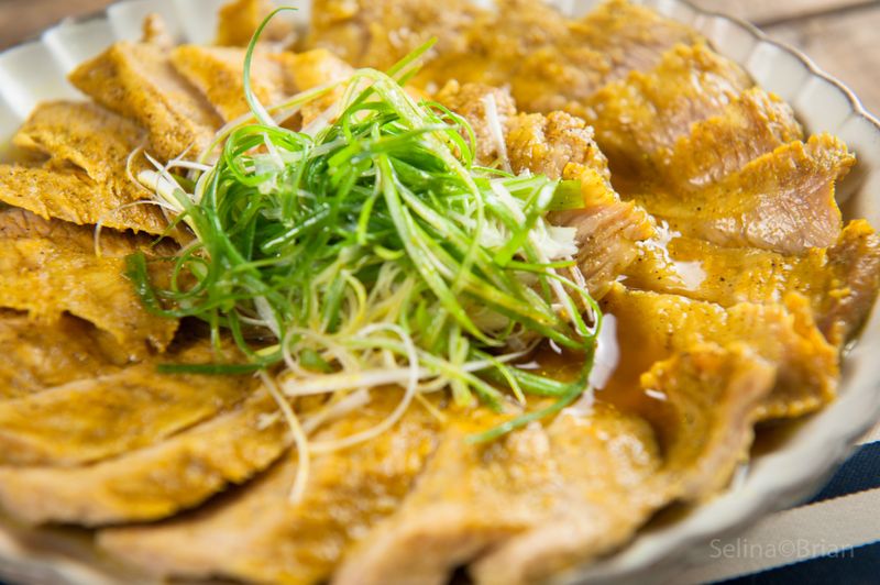 薑黃松阪肉@Selina Wu