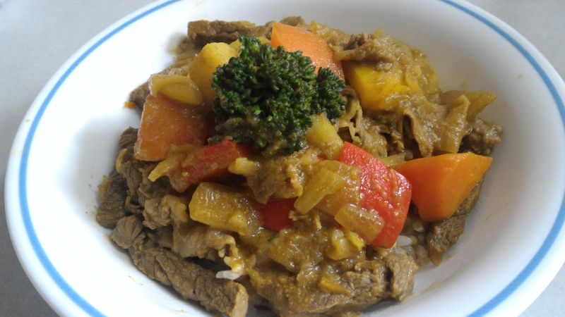 咖哩牛燴飯