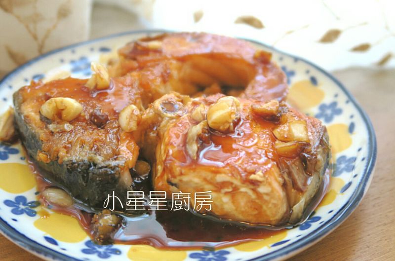 蒜燒鮭魚