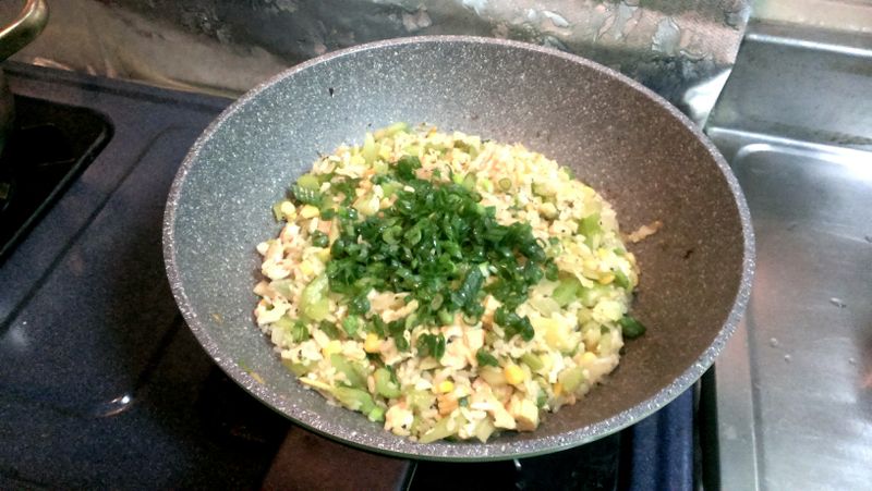 西芹蛋炒飯