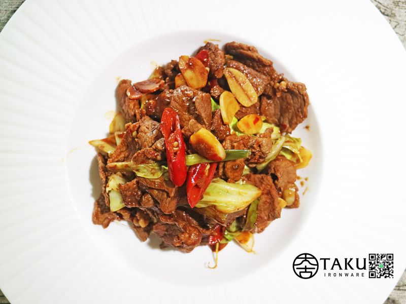 高麗菜炒牛肉片