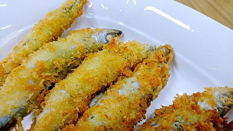 酥炸蛋蛋魚