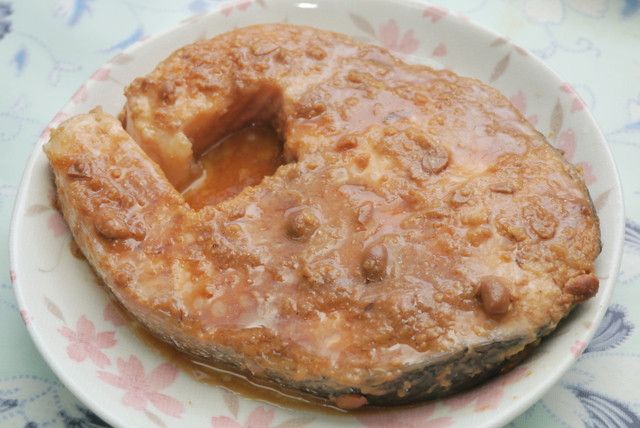 味噌蒸鮭魚