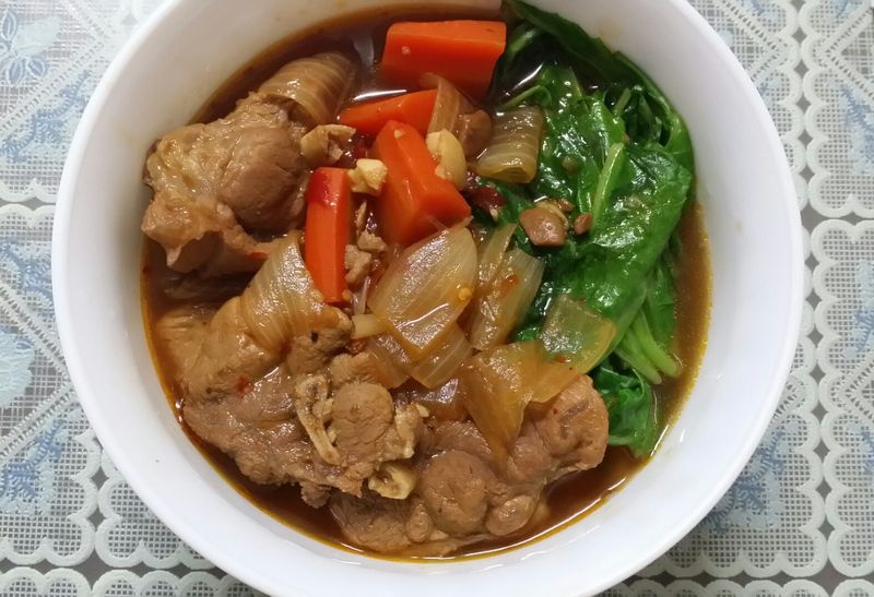 紅燒豬腱子麵