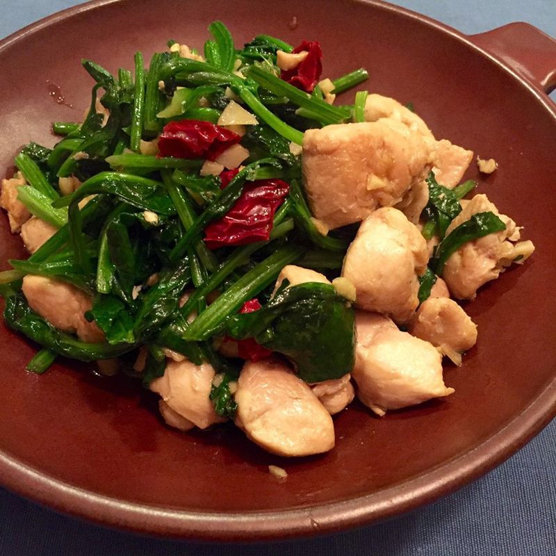 菠菜炒雞丁