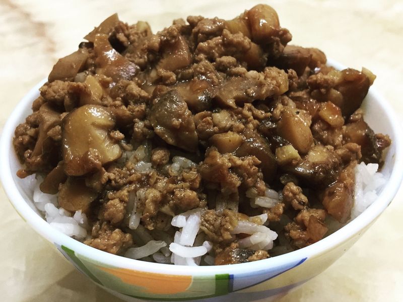 香菇肉燥飯