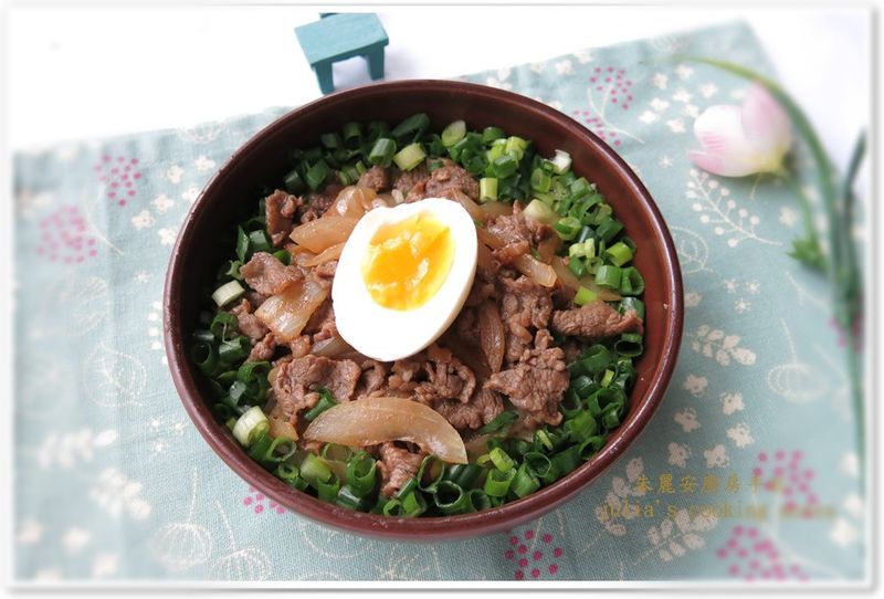 [味噌牛肉蓋飯]火鍋肉片的妙用