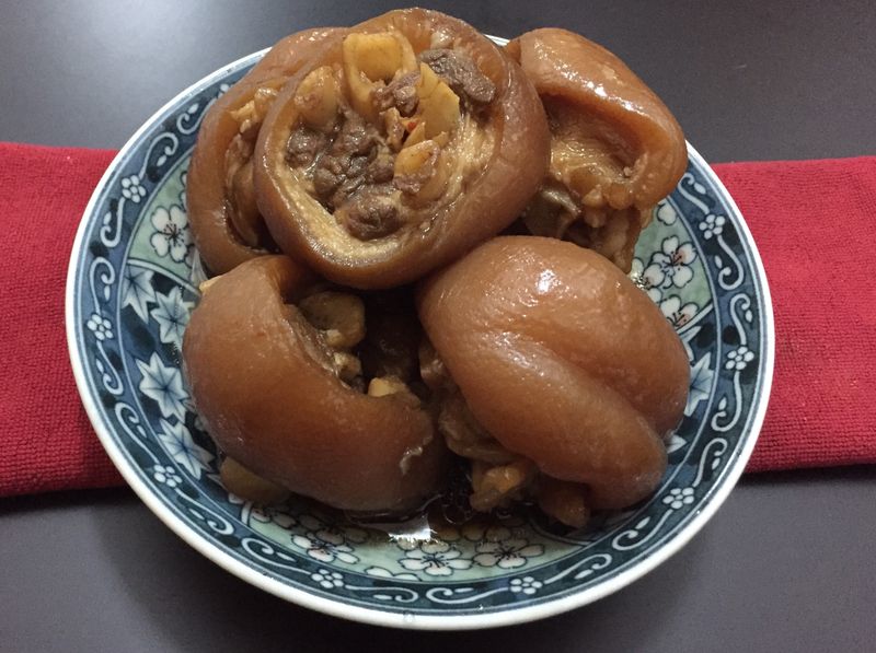 黑糖滷豬腳