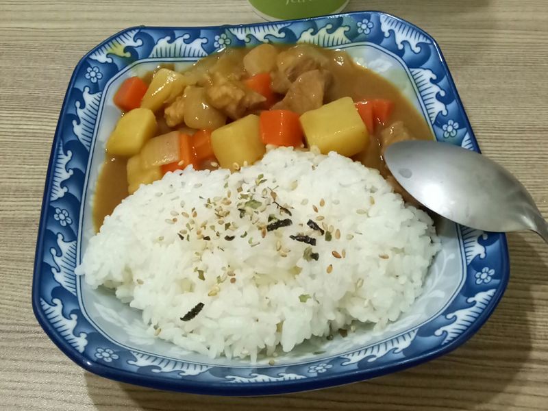 鮮嫩的豬肉咖哩