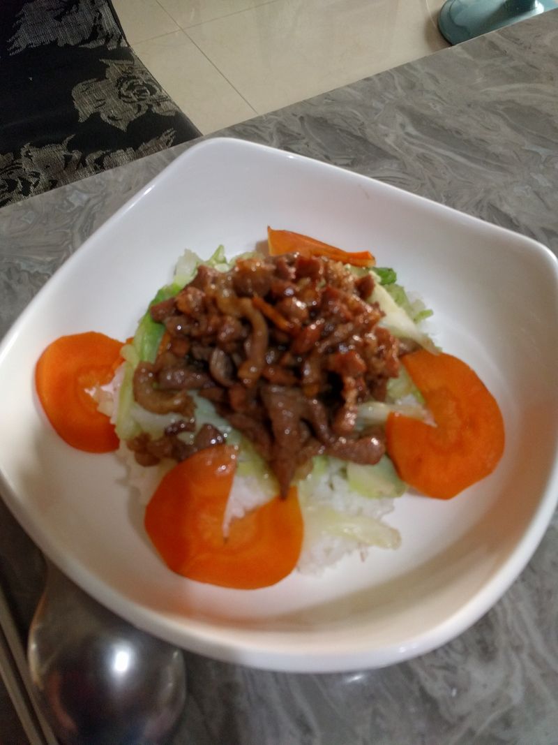 簡單料理的薑汁燒肉飯