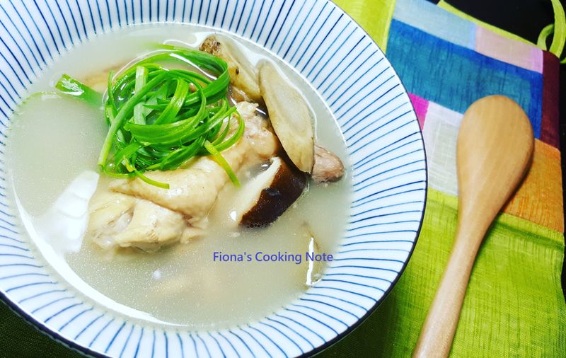 牛蒡鮮菇雞湯~雞湯清澈秘訣