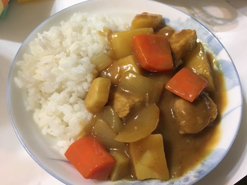 豬肉咖哩飯~肉嫩很重要😋