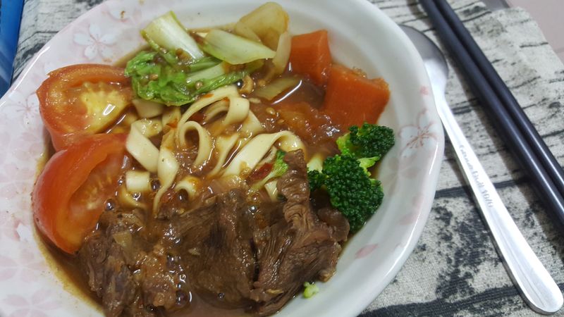 蕃茄牛肉麵