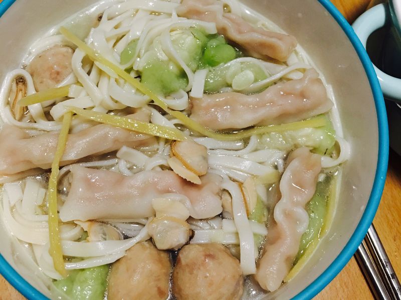 絲瓜蛤蜊湯麵