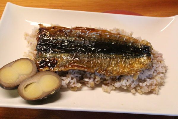 蒲燒秋刀魚