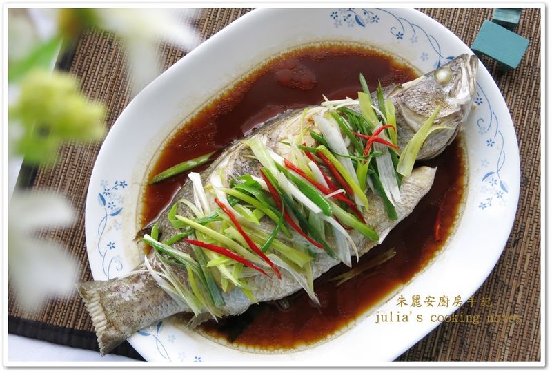 [油淋清蒸鱸魚]廚娘必學的家常菜