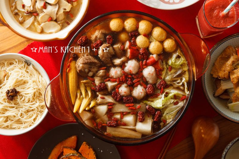 藥膳火鍋 - {養生} (中藥味淡)