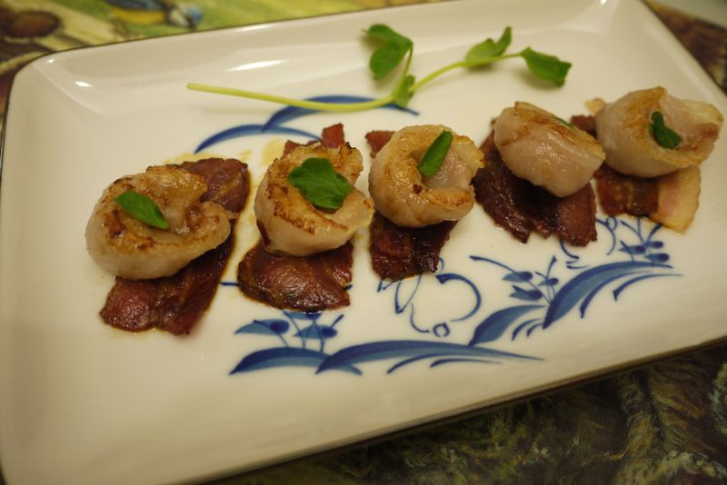 香煎魚餃佐培根