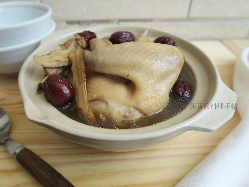 冬日進補最佳選擇-燒酒雞
