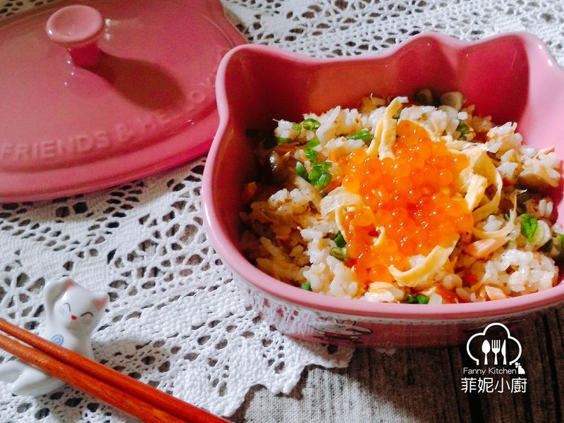 【菲妮小廚】鮭魚炊飯