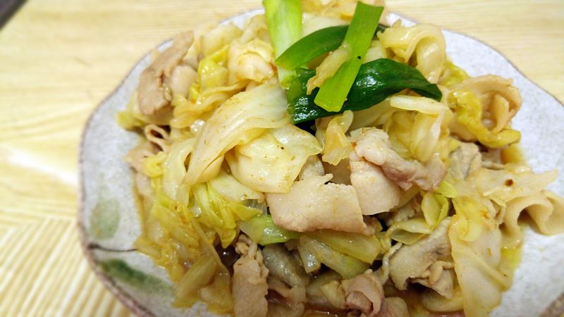 沙茶高麗菜炒薄片