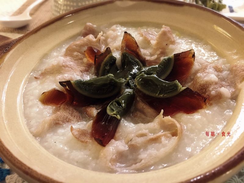 皮蛋肉片粥（露營ok）
