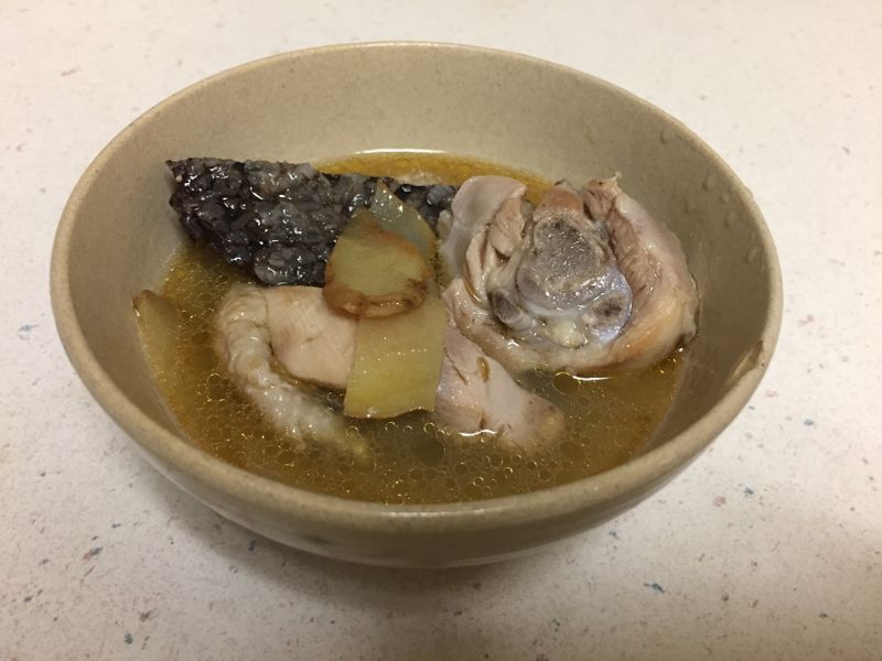 少酒少麻油的麻油雞(麵線)
