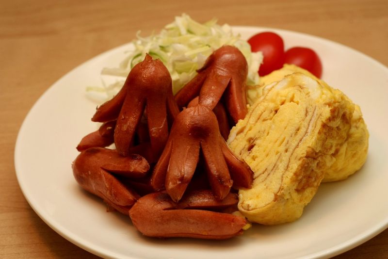 【深夜食堂】紅香腸 ‧ 玉子燒