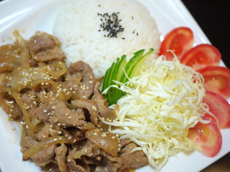 ♫【深夜食堂】薑汁燒肉定食「生姜焼き定食」