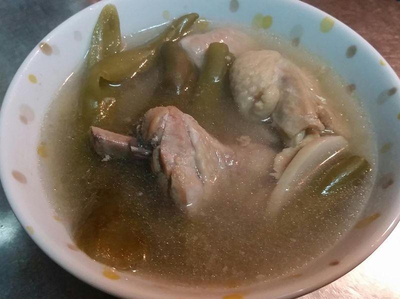 剝皮辣椒雞湯