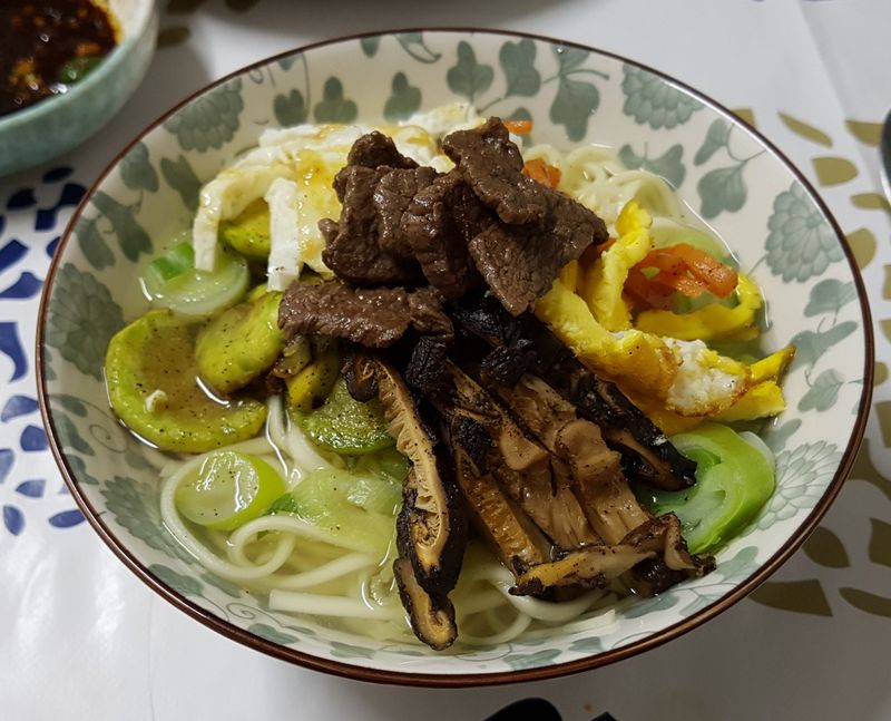 (韓式)宴會麵 잔치국수