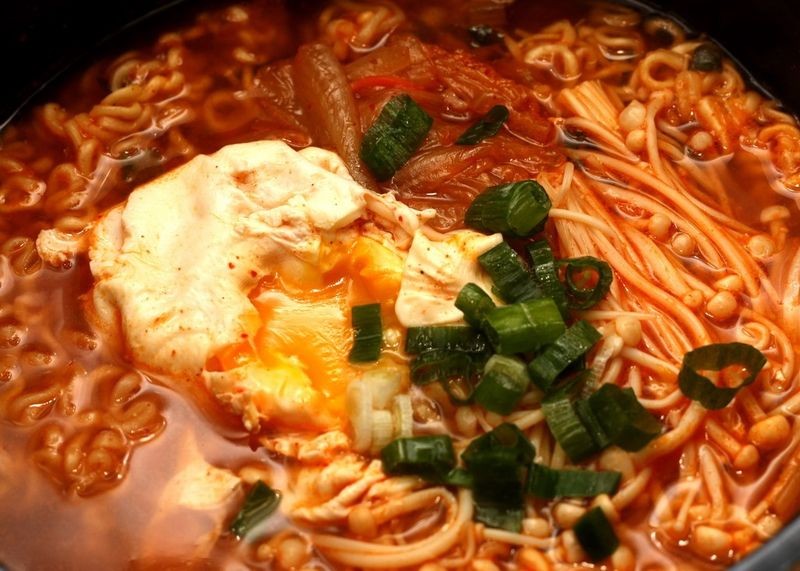 【深夜食堂】泡菜辛拉麵