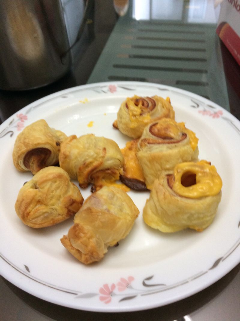 火腿起士酥皮捲
