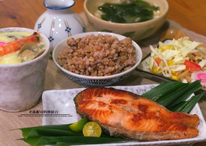 日式鮭魚定食