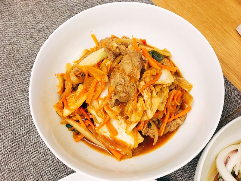 泡菜炒豬肉