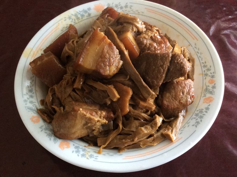 筍乾燜肉