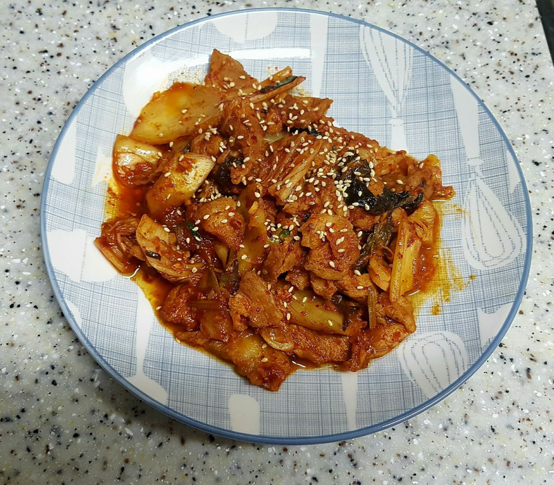 (韓式)泡菜炒豬肉 김치제욕볶음