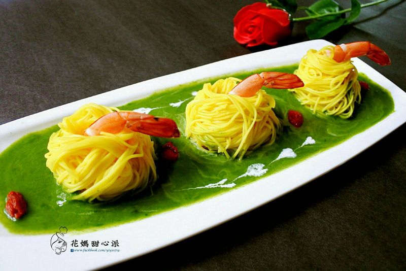 鮮蝦麵線佐波菜醬