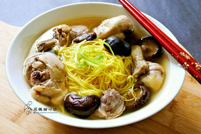 菜脯香菇雞麵線