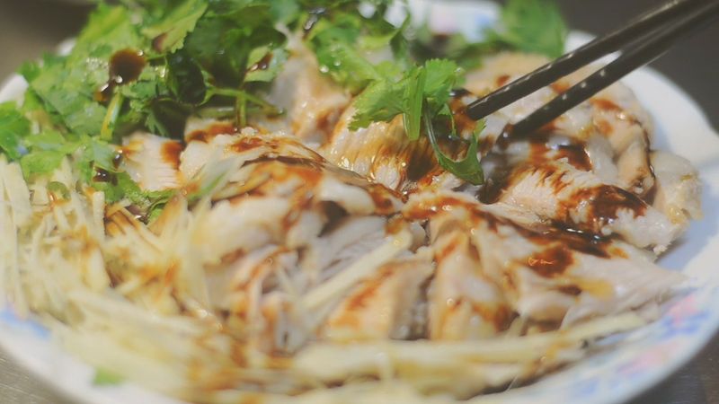 電鍋料理∣簡單卻美味 酒香油膏豬頸肉