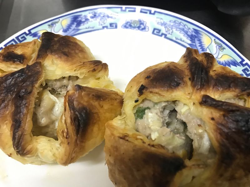 酥皮豬肉餡餅