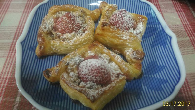 🍓草莓乳酪酥皮塔🍓