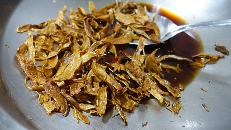 麻油爆薑片