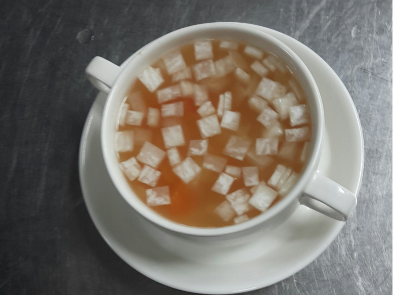 蔬菜片湯