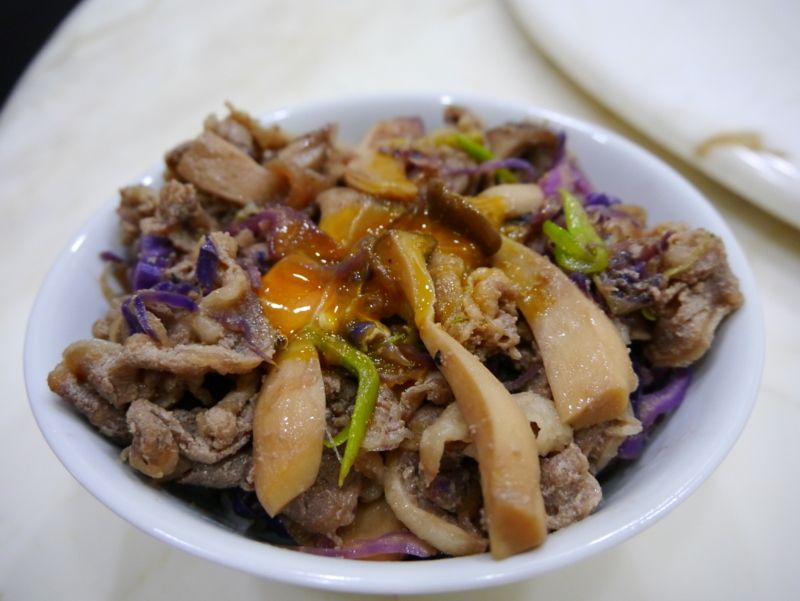紫高麗菜野菇牛丼