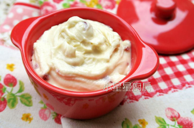 超簡單,零難度!蔓越莓蜂蜜乳酪抹醬