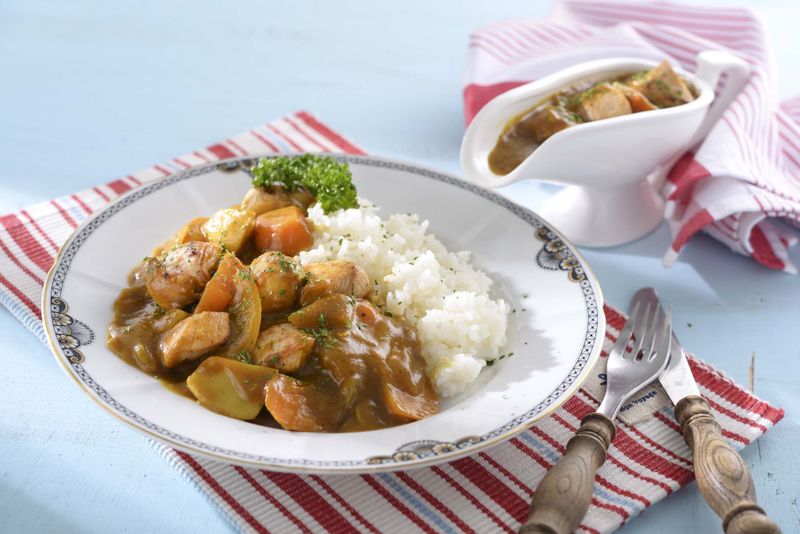 零廚藝!雪花即溶咖哩飯