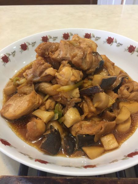 雙菇燒雞